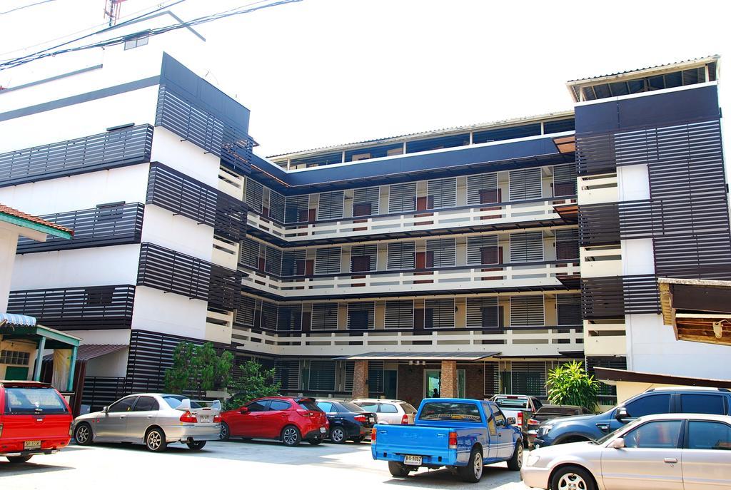 Ze Residence Bangkok Exterior photo